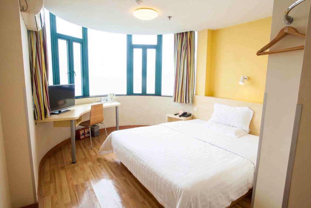 7Days Inn Beijing Railway Station Guangqu Gate Metro Station 外观 照片